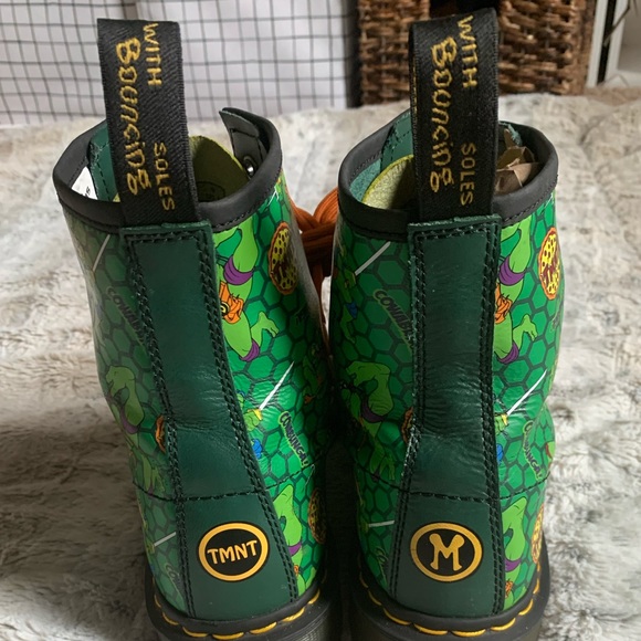 ❌SOLD❌ |RARE | Dr Martens Mikey Boots |TMNT| EUC | Men Size 9 |Women size 10 | - Picture 7 of 11